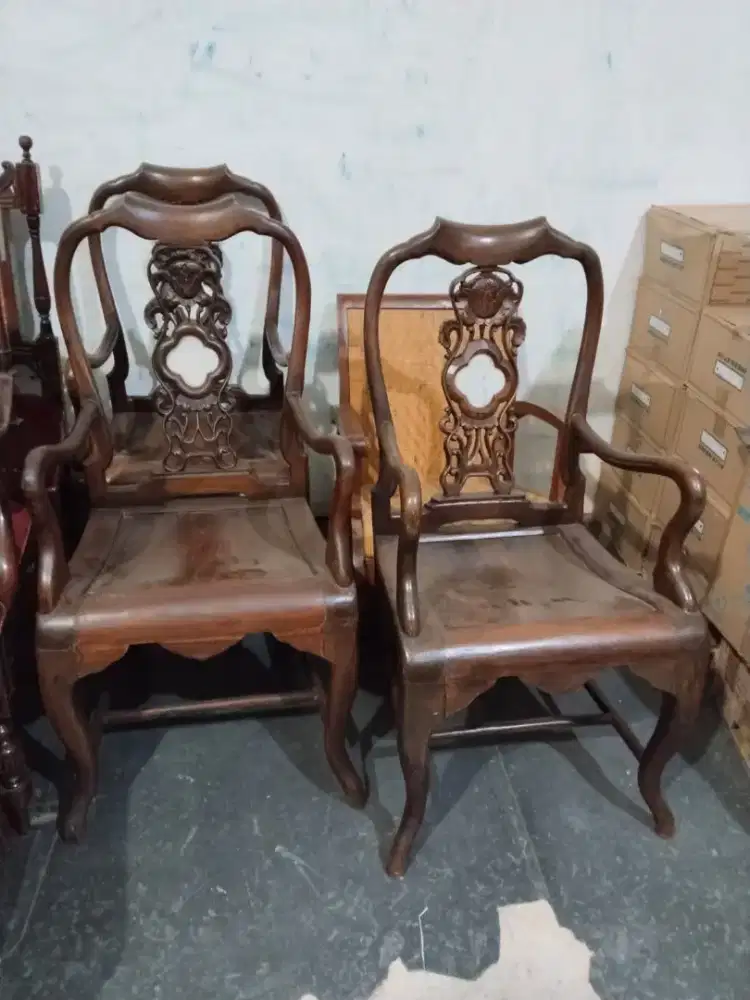 mebel kursi kayu