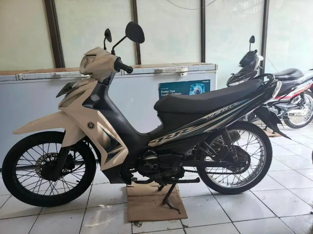 DIJUAL MOTOR YAMAHA [ VEGA R ]