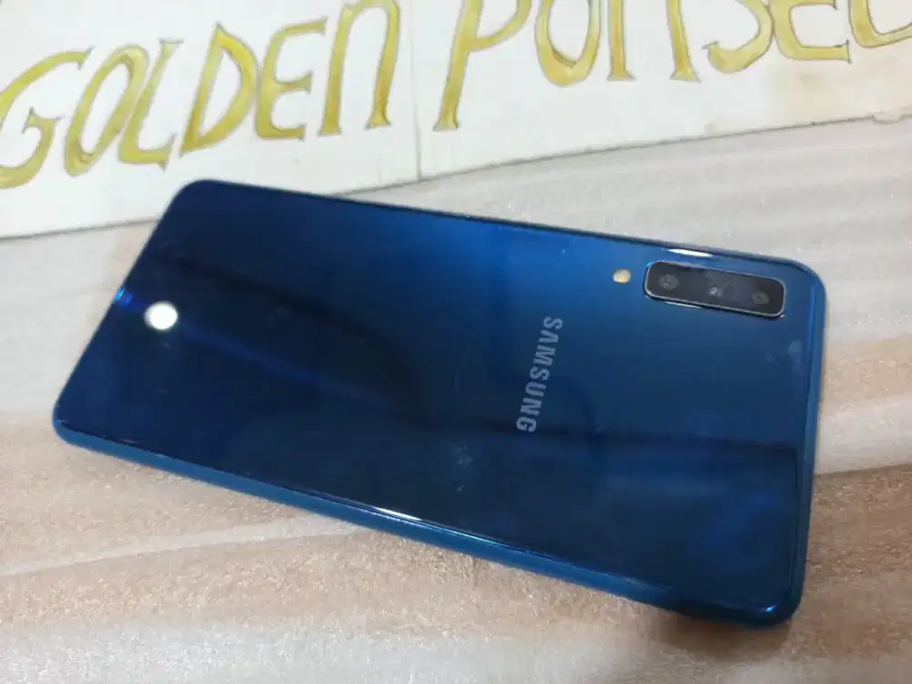 Galaxy A7.NFC.Finger.Ram 4/64GB.ORI #GOLDEN PONSEL