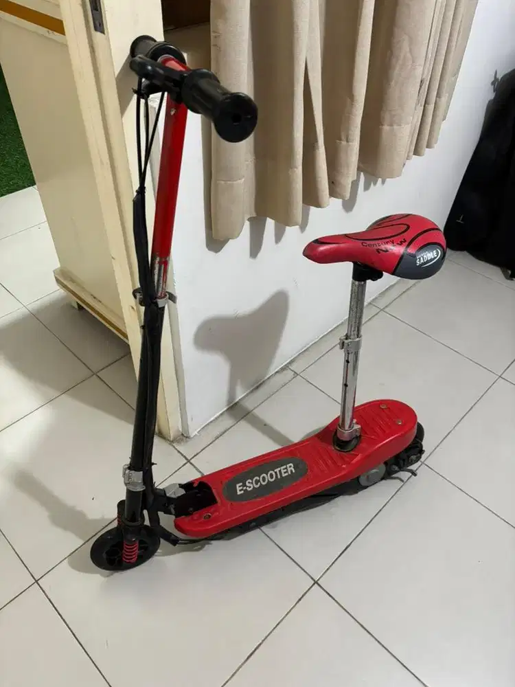 Skuter listrik bekas