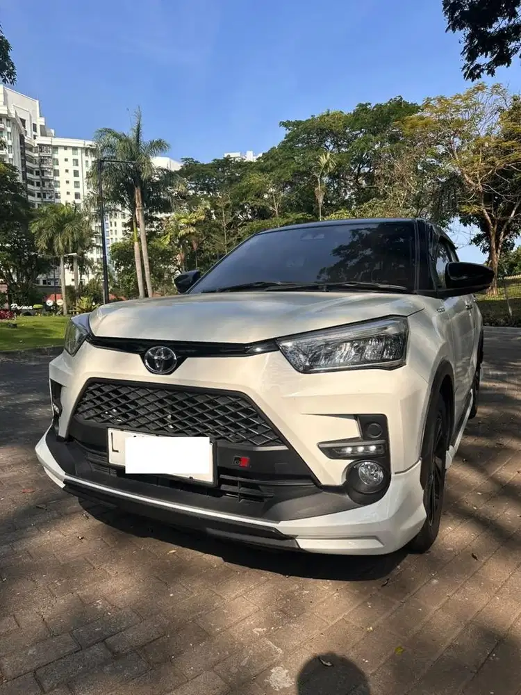 Toyota Raize GR Sport Two Tone White Turbo