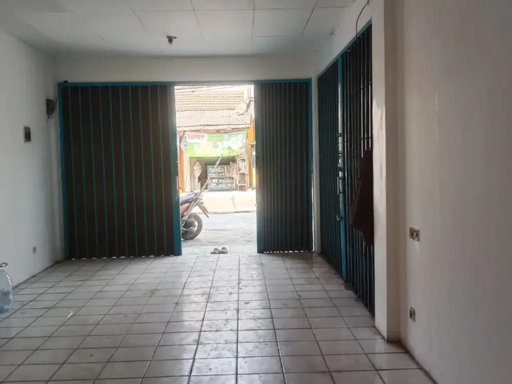 Disewakan ruko 2 lantai siap pakai di Pondok ungu Permai, Bekasi