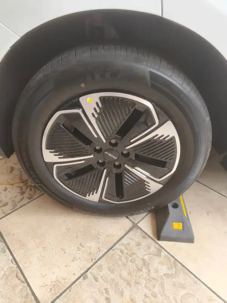 SISA 1 Ban baru + velg Jaecoo J5 Original