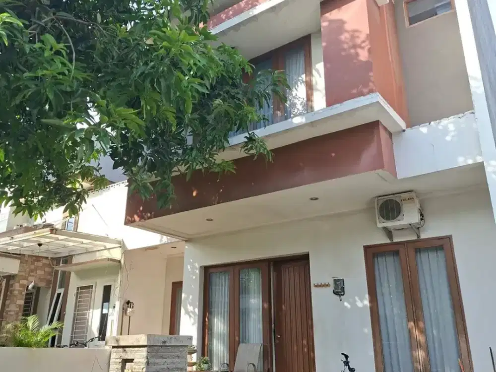 Dijual Rumah Dengan Bangunan 2 Lantai Lokasi Startegis di Graha Raya Tangsel Siap Huni ND-19367