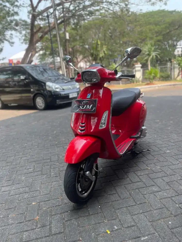 VESPA SPRINT ABS 2022 KM 12K ASLI