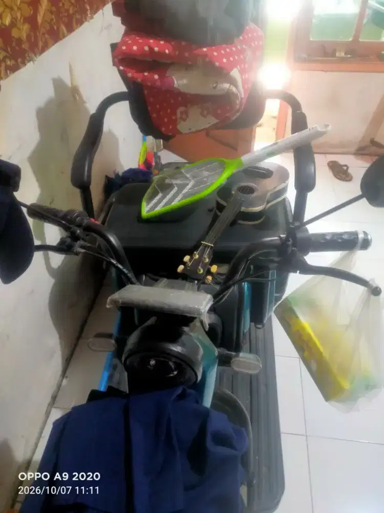 Sepeda listrik roda tiga bekas