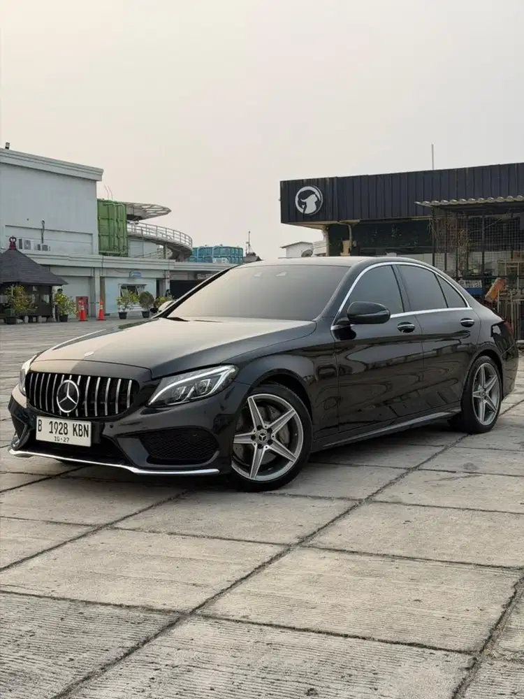 (Km LOW 40ribu RECORD) MERCY C300 AMG 2017
