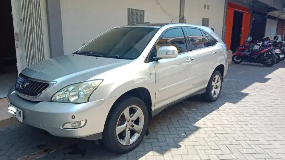 Toyota HARRIER 2,4 L 240 G AT