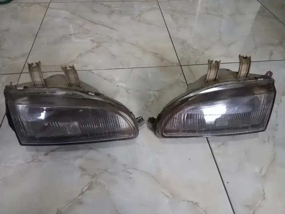 Headlamp mobil civic tahun 2002