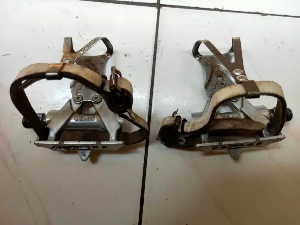Pedal HTI-A67 Retro Vintage
