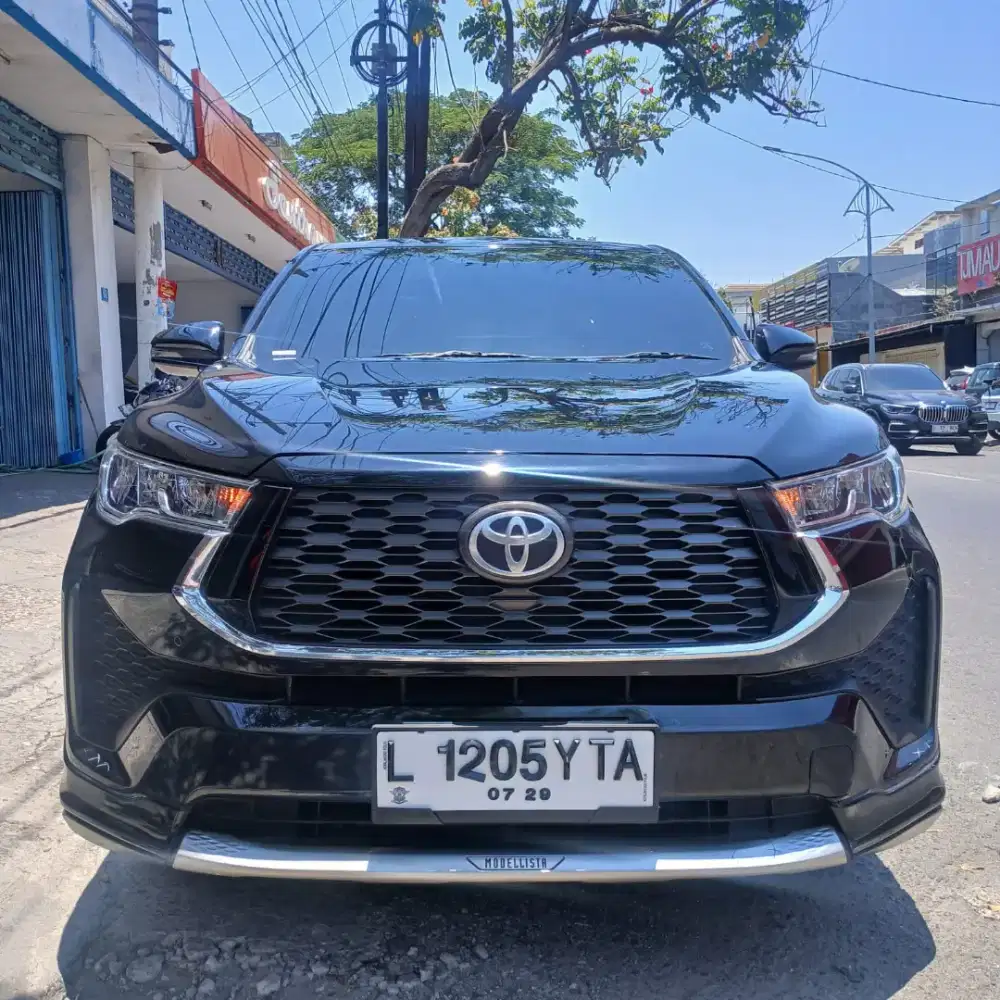 Toyota Innova Zenix V 2.0 Hybrid AT 2024