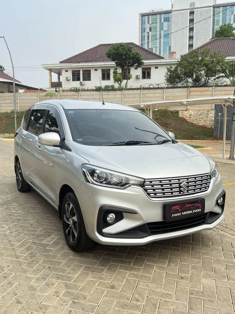 Suzuki ertiga GX AT 2020 silver, siap pakai, termurah
