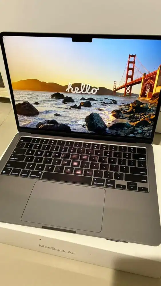 Macbook Air 13 inch M2