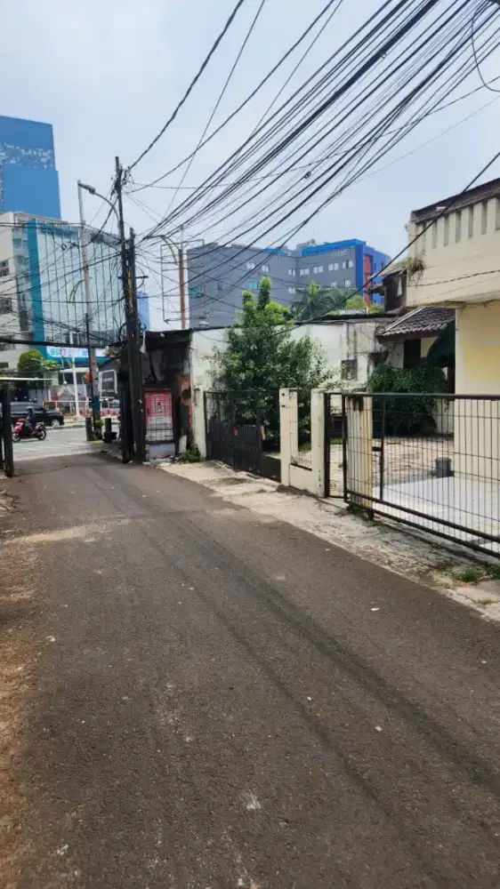 JUAL MURAH Rumah Kantor di Jl Keselamatan Tebet bisa jadi Kost