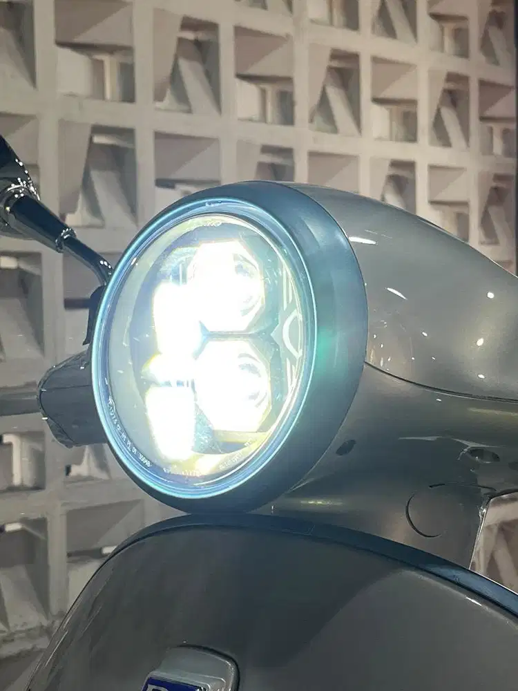 Vespa Primavera S 2026 Grey Intusiata - Like New KM 800 Perak NIK 2026