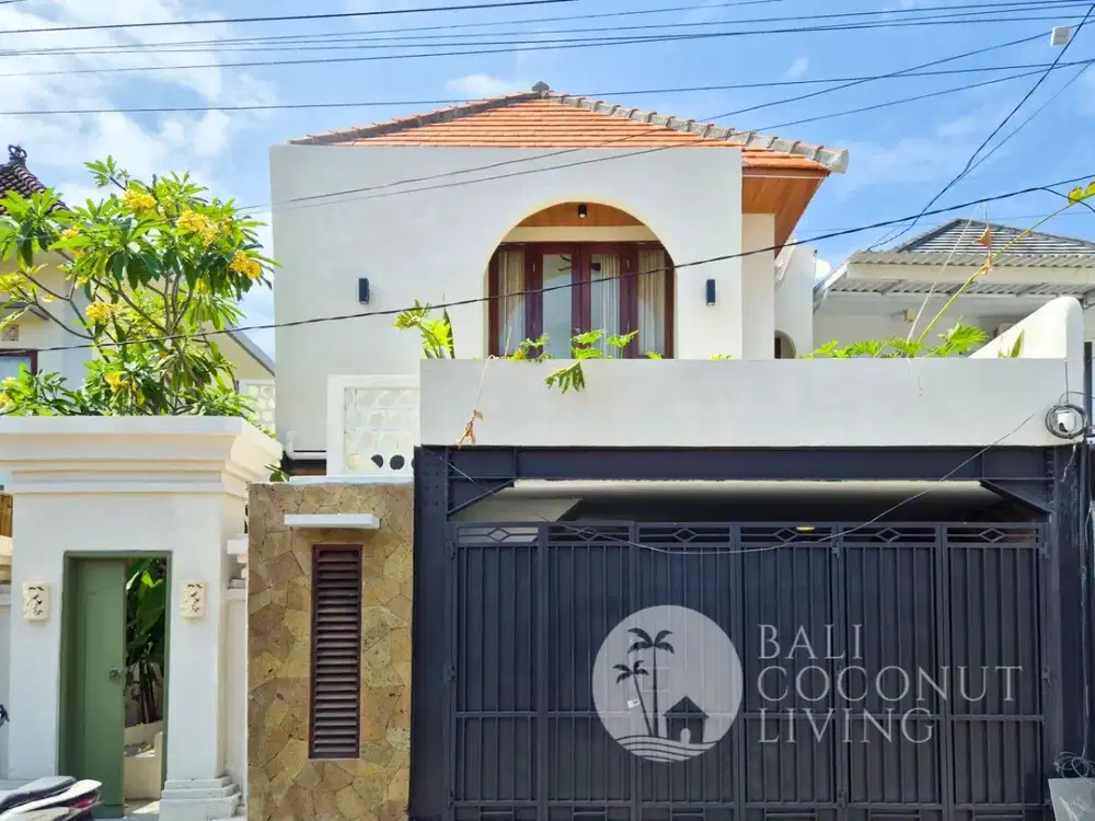 Villa Manyar Sanur - 4 BEDROOM MODERN VILLA IN SANUR FOR SALE