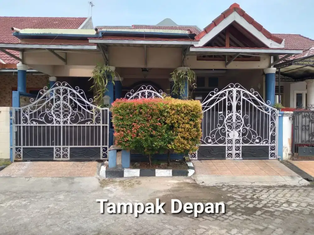 DIJUAL RUMAH 2 LANTAI JALANAN LUAS DI GRAND PRIMA BINTARA BEKASI BARAT