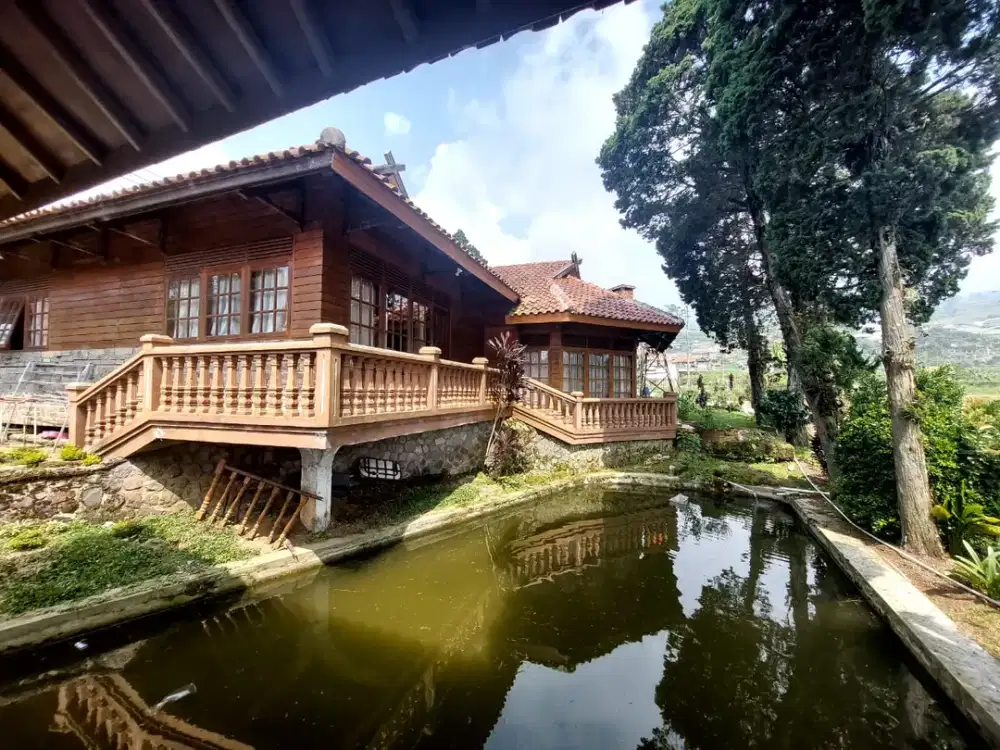 Villa Rancabali pinggir jalan strategis dekat Cagar Alam Gn Tilu,Ranca Upas,kawah putih Ciwidey Kab Bandung