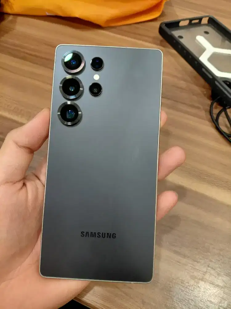 Samsung Galaxy S25 Ultra 12/256 GB