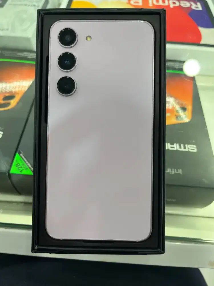 Samsung S23 8/256 mulus