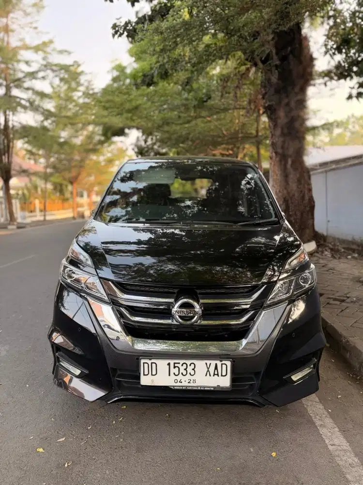 Nissan Serena HWS 2.0 AT Bensin 2022 tipe tertinggi