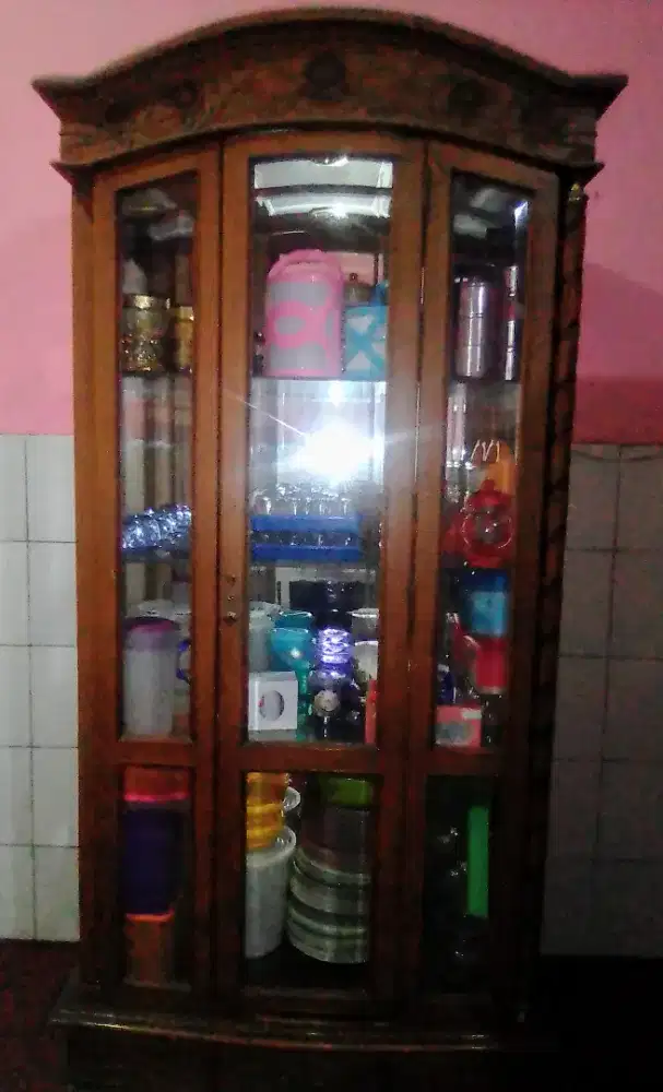 Lemari Hias Kaca Besar Mewah 4 Susun