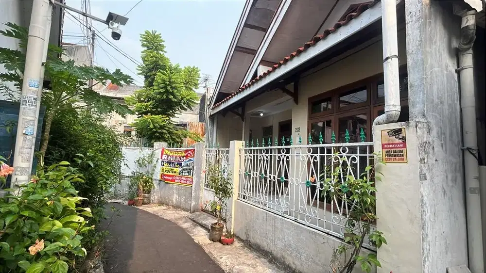 Jual rumah kost2an