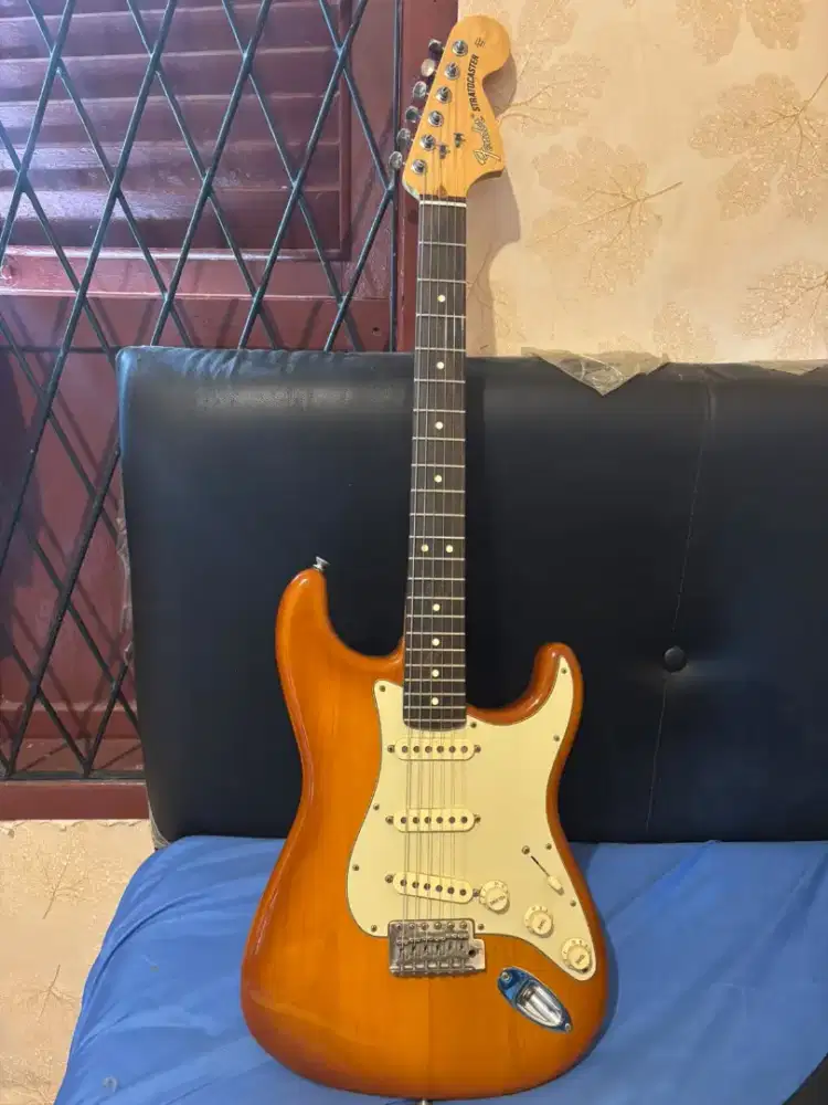 Gitar Fender Stratocaster