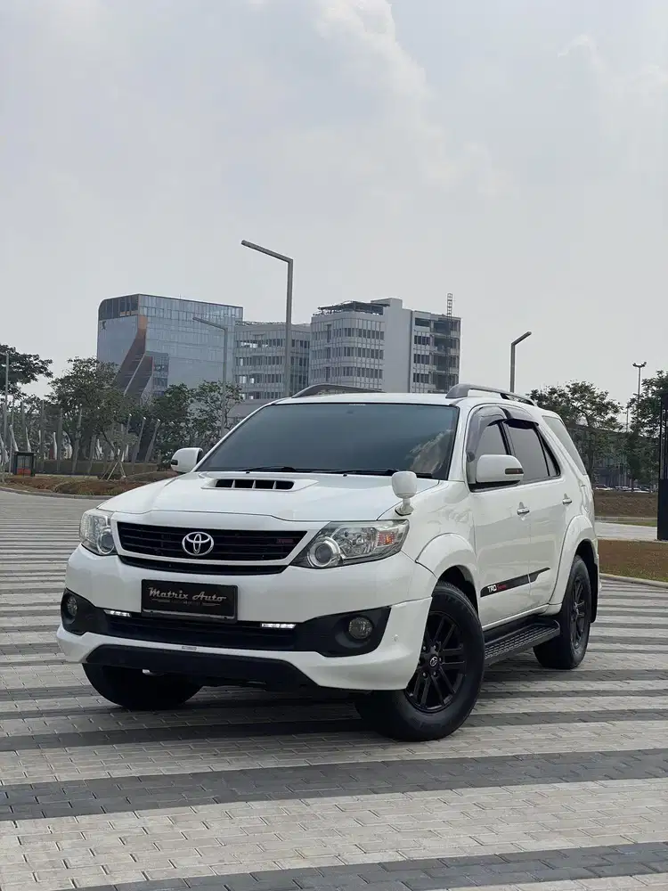 TOYOTA FORTUNER 2.5 G TRD SPORTIVO AT 2013