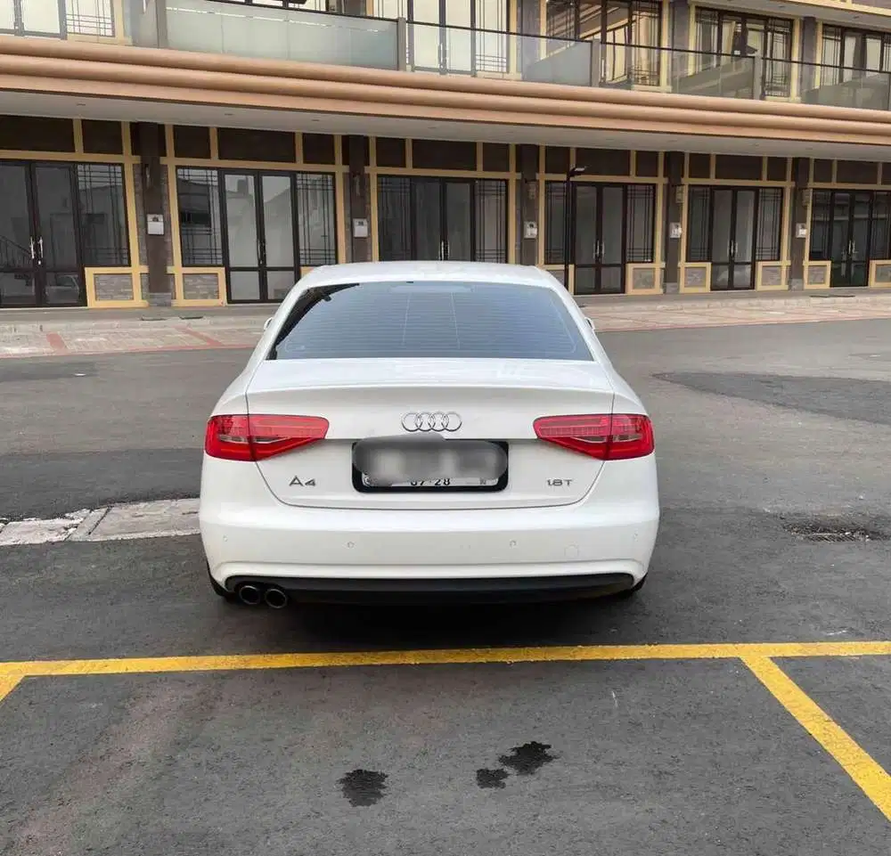 Audi A4 2014 Bensin