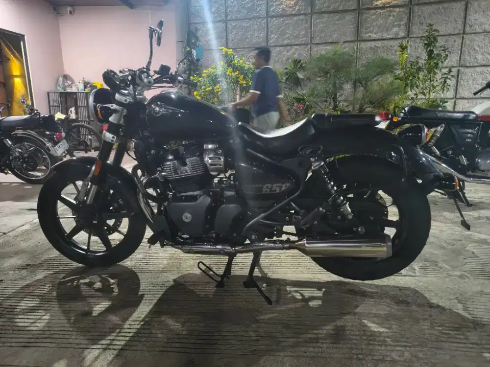 Royal Enfield 650cc Super Meteor Mulus