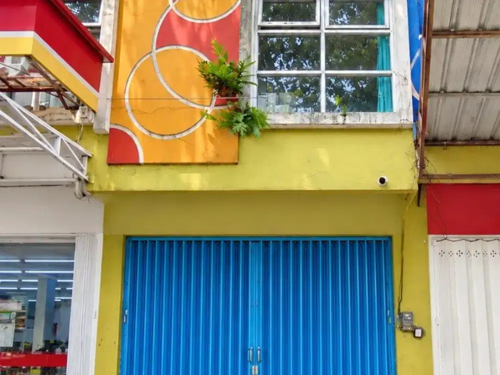 DIJUAL Ruko Terawat 2lt Cocok Untuk Usaha atau Investasi Siap Pakai Selangkah ke Pusat Perdagangan Suhat Dan Kampus Brawijaya di JL Bunga-bunga