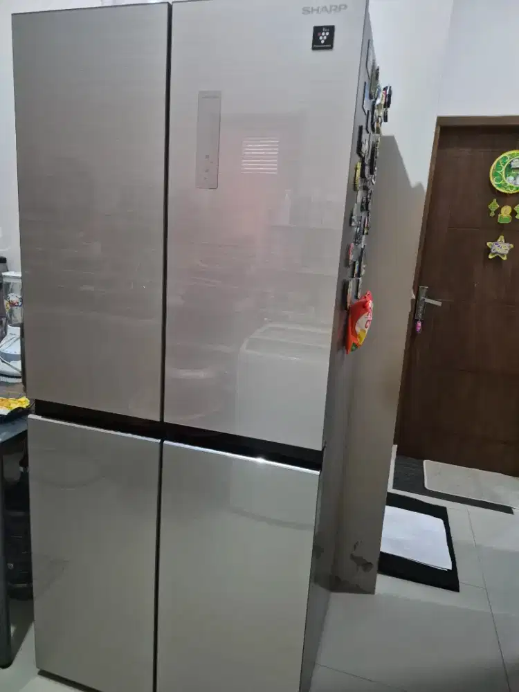 Dijual Kulkas Sharp 4 pintu (Second)