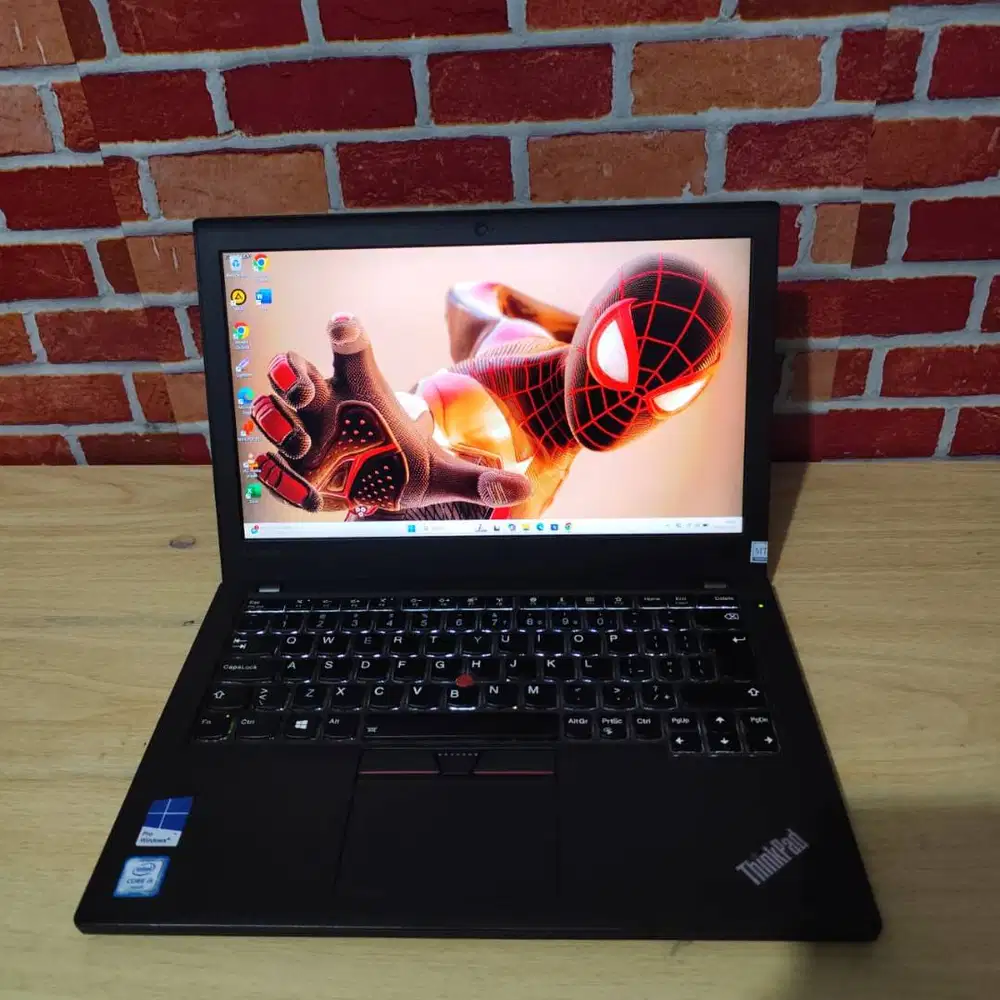 Laptop Lenovo Thinkpad x270 Touchscreen Intel Core i5 7th Backlight SS