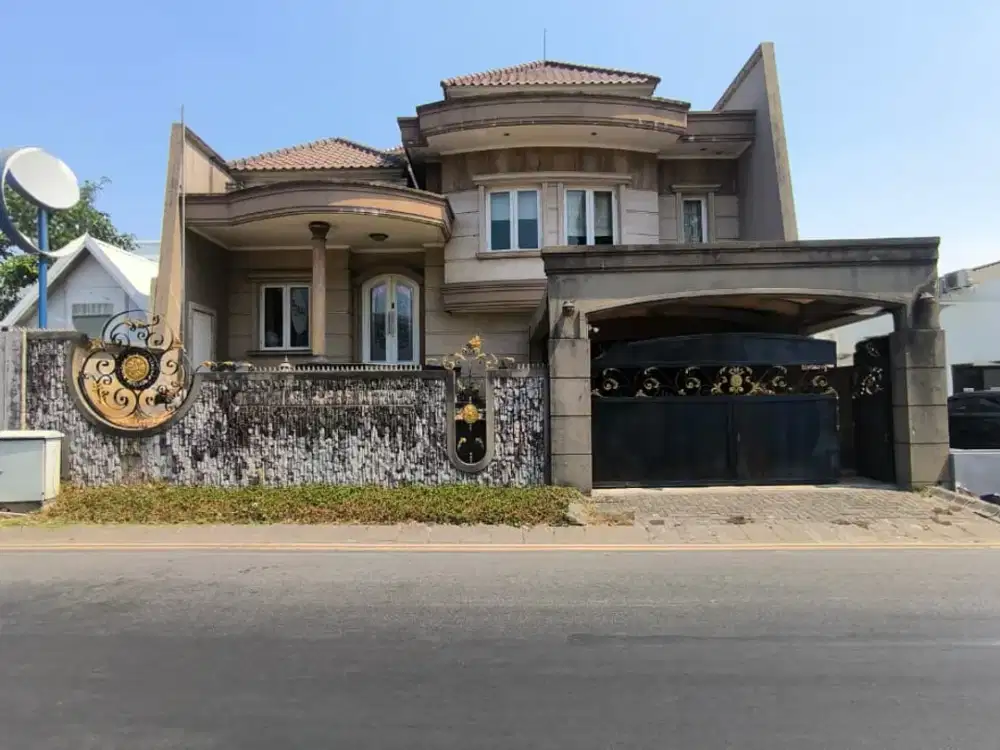 Rumah Mewah Villa Taman Telaga Citraland