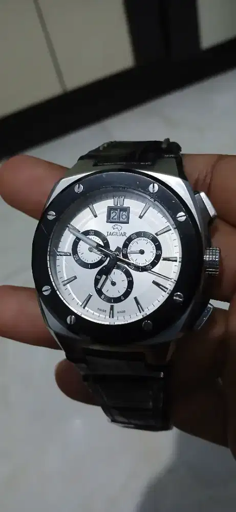 jam jaguar chrono swiss made