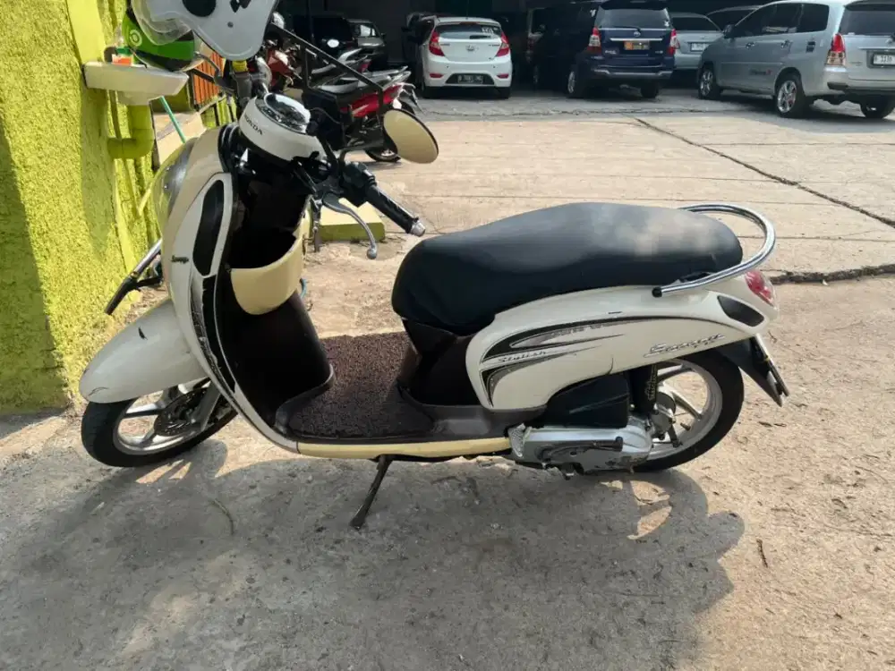 Honda scoopy 2014