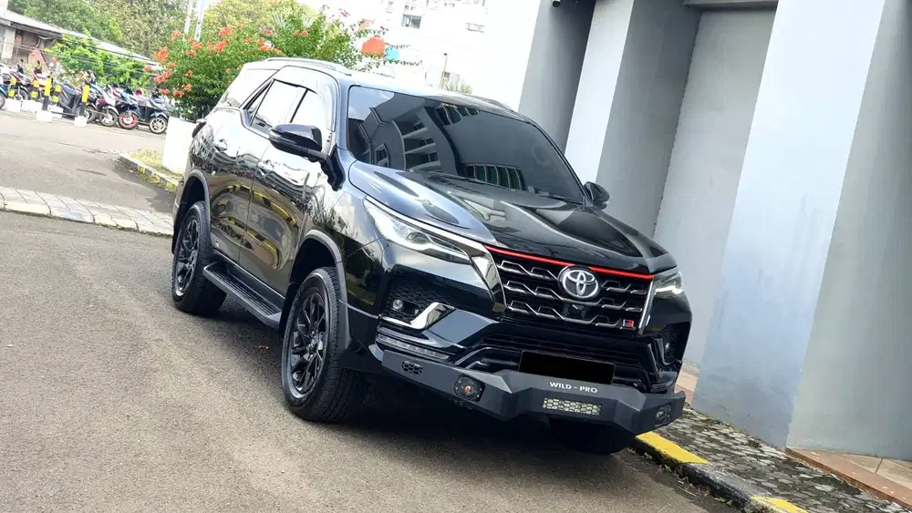GARANSI !!! Toyota Fortuner 2.8 VRZ GR Diesel 2023/2024/2025