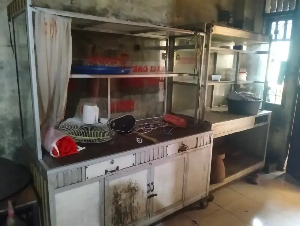 Bekas jualan ayam penyet