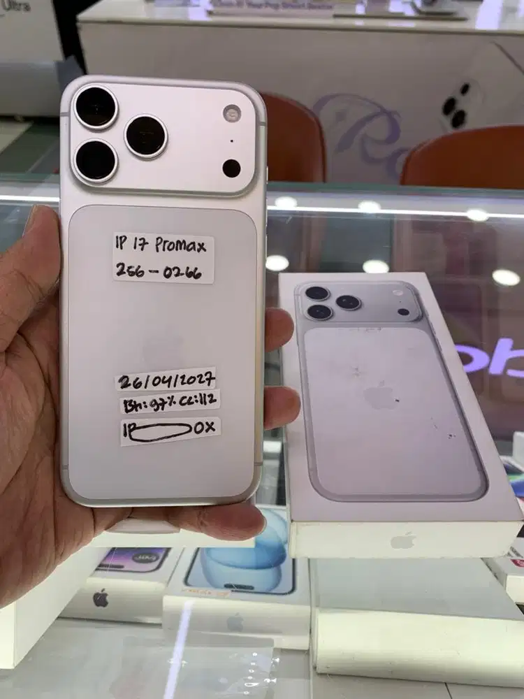 Iphone 17 Promax 256 Gb Silver Ibox masih garansi