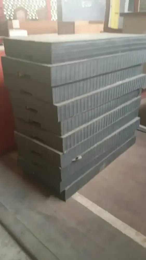 Dijual Papan Step bahan tebal tdk licin dan kondisi utuh bagus