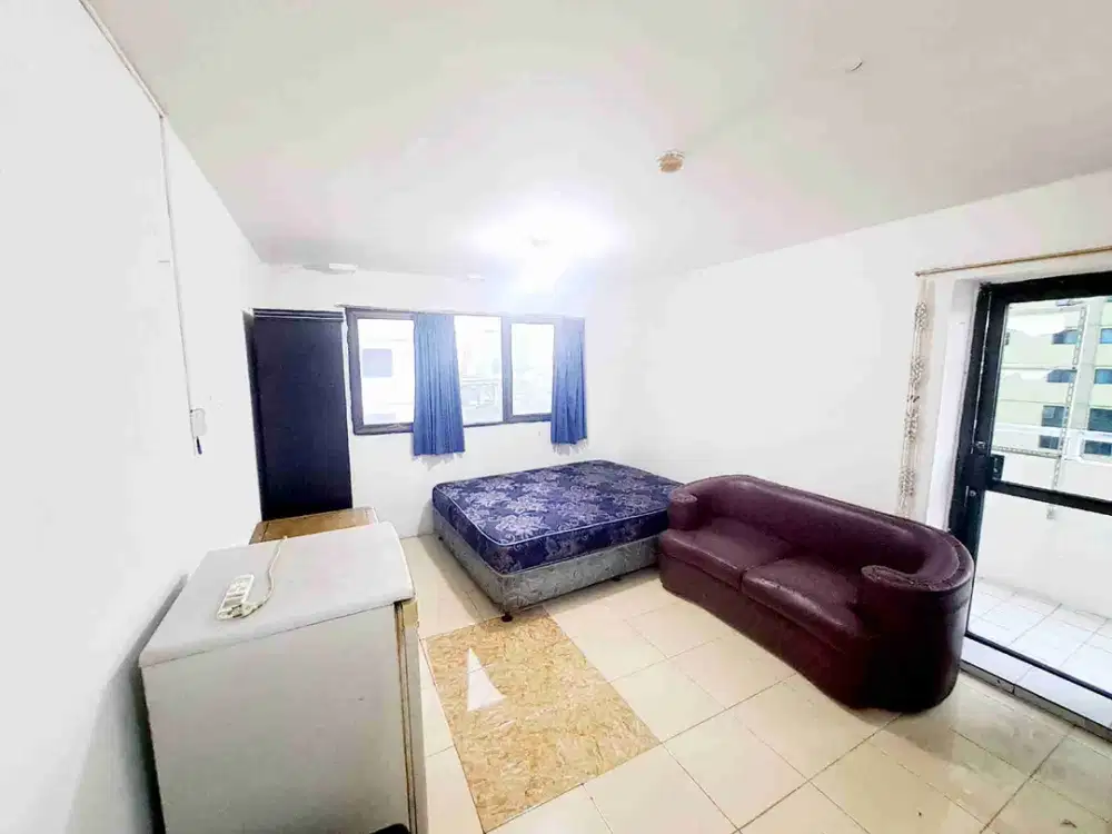 Amethyst Kemayoran Jiexpo Studio Lantai 11 Semi Furnish