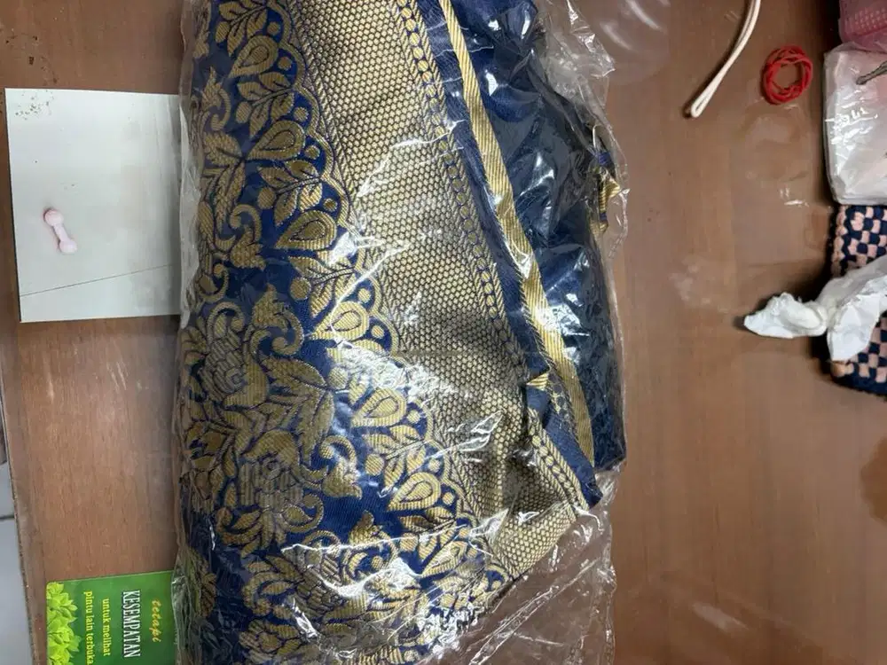 kain sari India