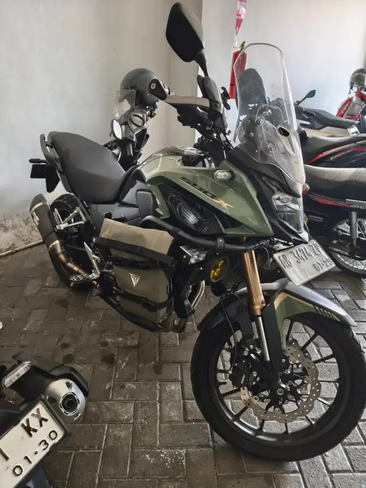 Honda CB500x 2023
