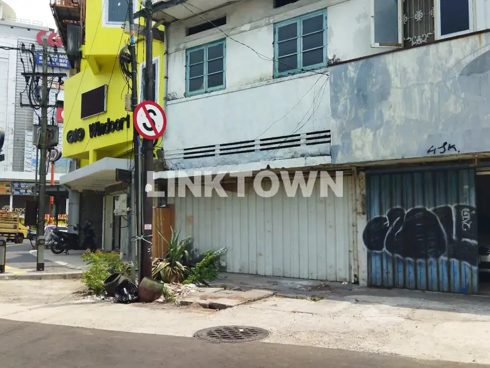 Ruko 2 Lantai Selangkah ke Pusat Kota di Baliwerti Surabaya
