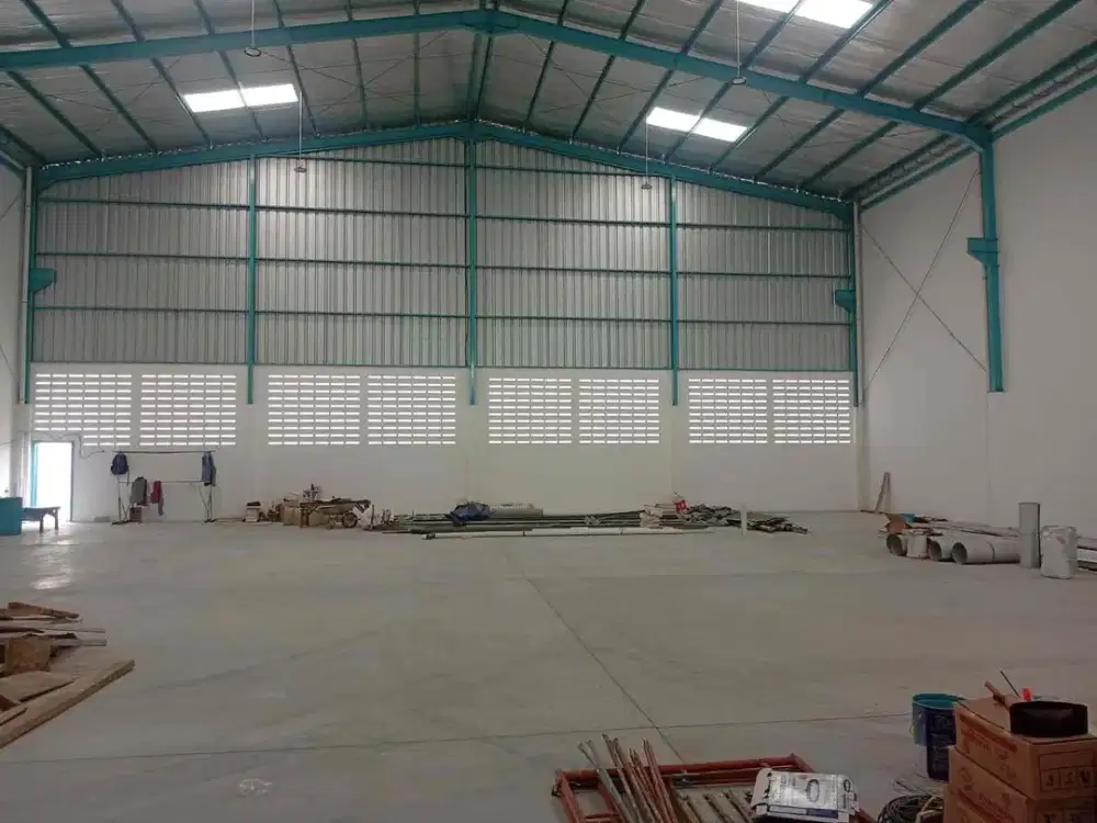 Dijual dan disewa Gudang Bangunan Baru Delta Silikon