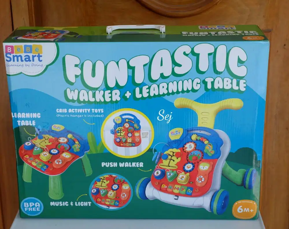 Bebe smart funtastic walker + learning table new