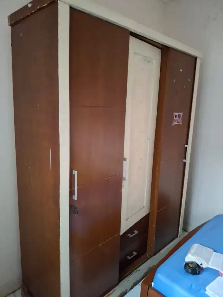 Murah Lemari 3 pintu bekas