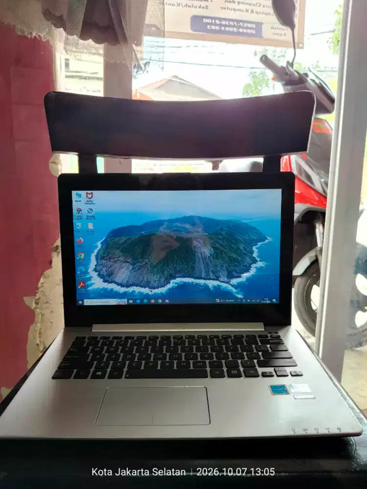 JUAL CEPAT LAPTOP ASUS S300CA RAM 4 GB SSD 240 GB