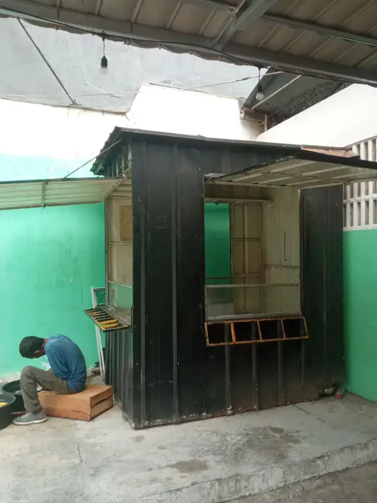 Kontainer bekas dagang dijual
